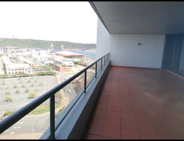 3 BEDROOM APARTMENT TO LET IN POINT WATERFRONT